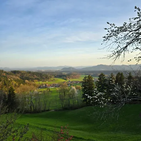 Počitniška hiša Cozy Nest Below The Mountains With An Amazing View Golnik